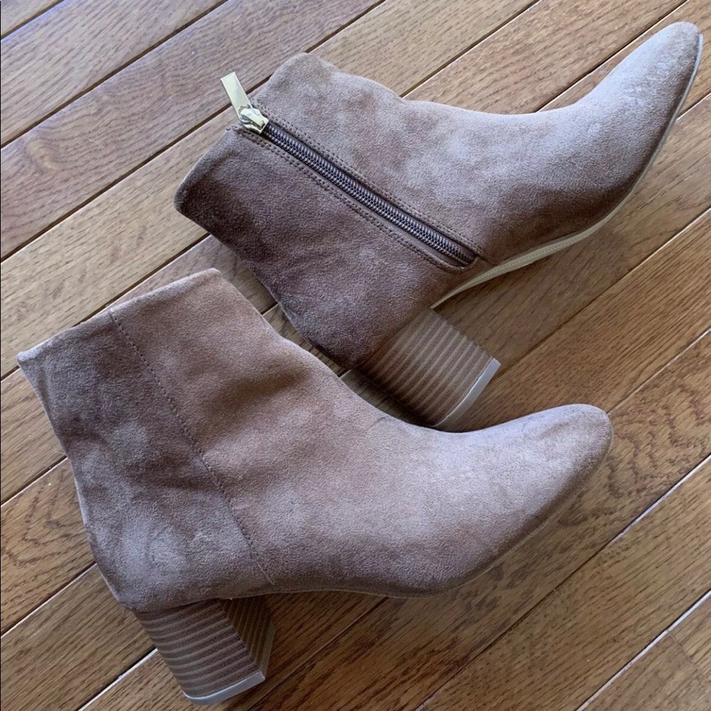 Ankle booties - Picture 2 of 5
